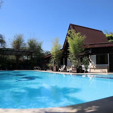 โดมิซิลิโอ ลอเรนโซ Hotel Davao ภายนอก รูปภาพ