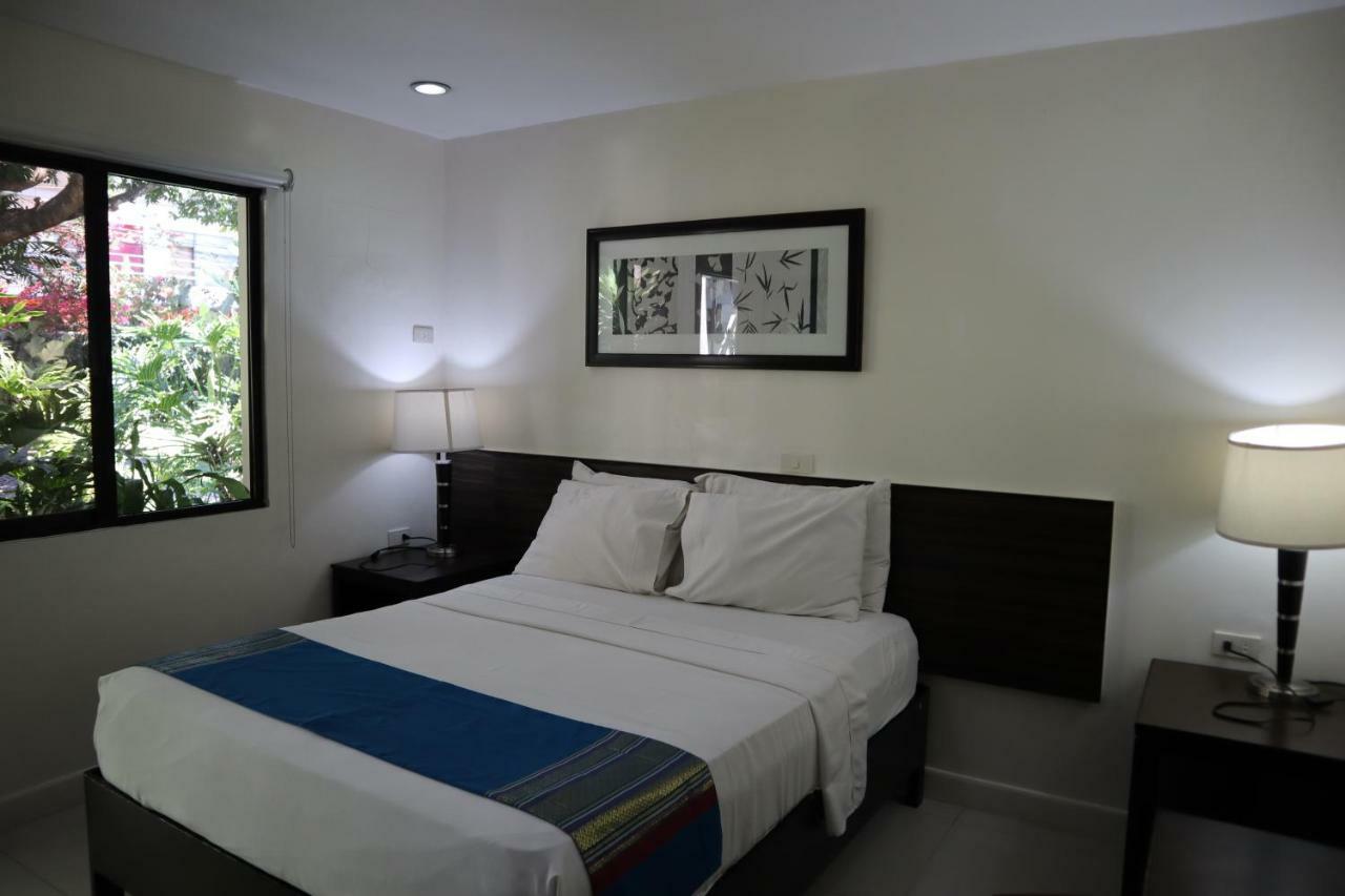 โดมิซิลิโอ ลอเรนโซ Hotel Davao ภายนอก รูปภาพ
