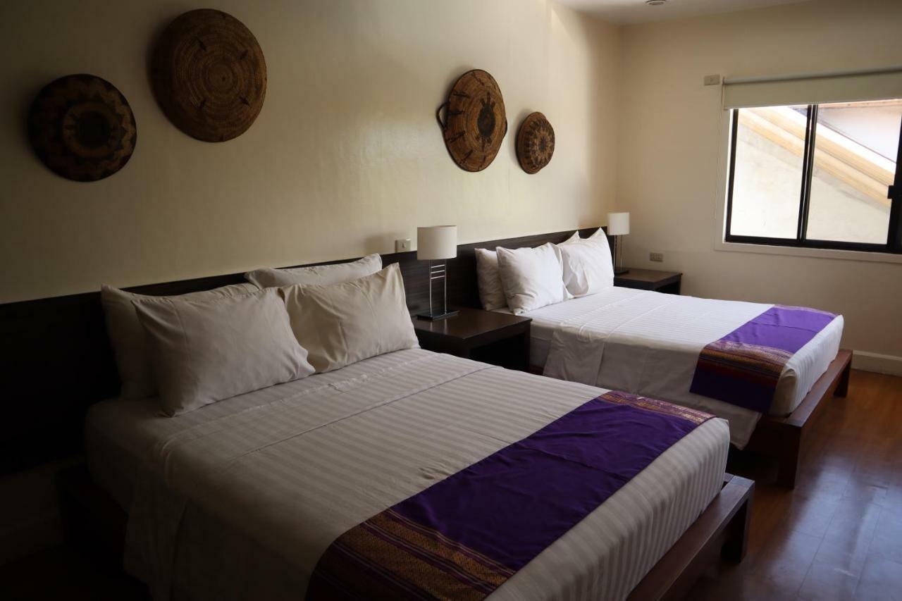 โดมิซิลิโอ ลอเรนโซ Hotel Davao ภายนอก รูปภาพ