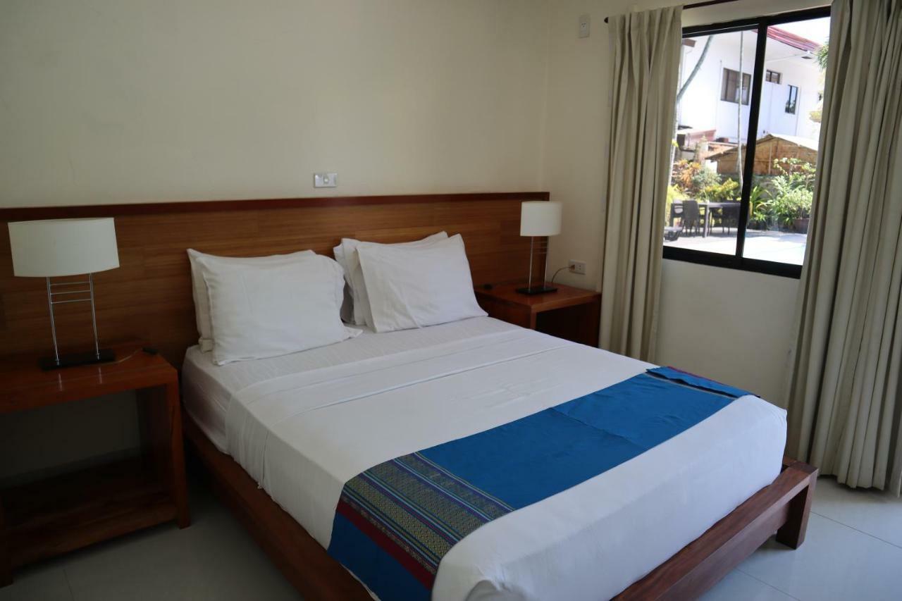 โดมิซิลิโอ ลอเรนโซ Hotel Davao ภายนอก รูปภาพ