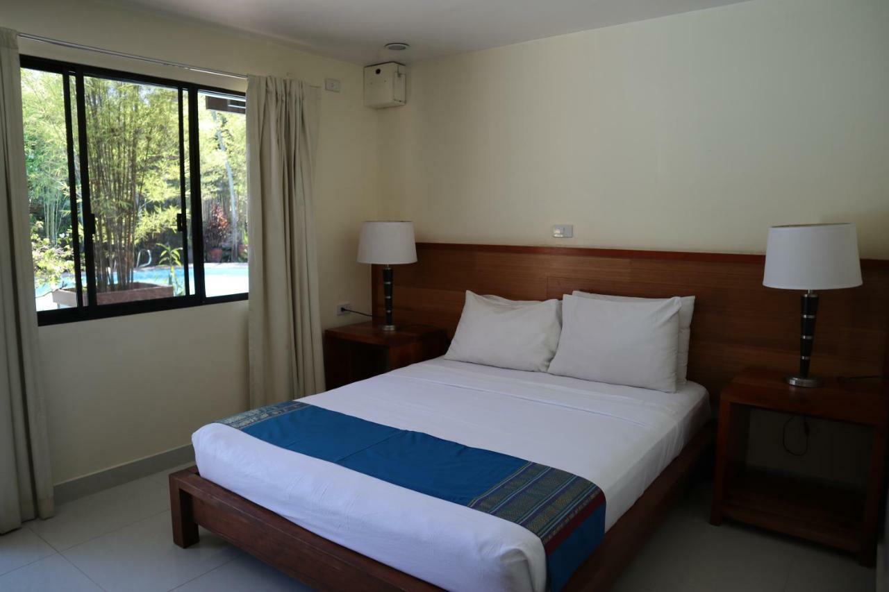 โดมิซิลิโอ ลอเรนโซ Hotel Davao ภายนอก รูปภาพ