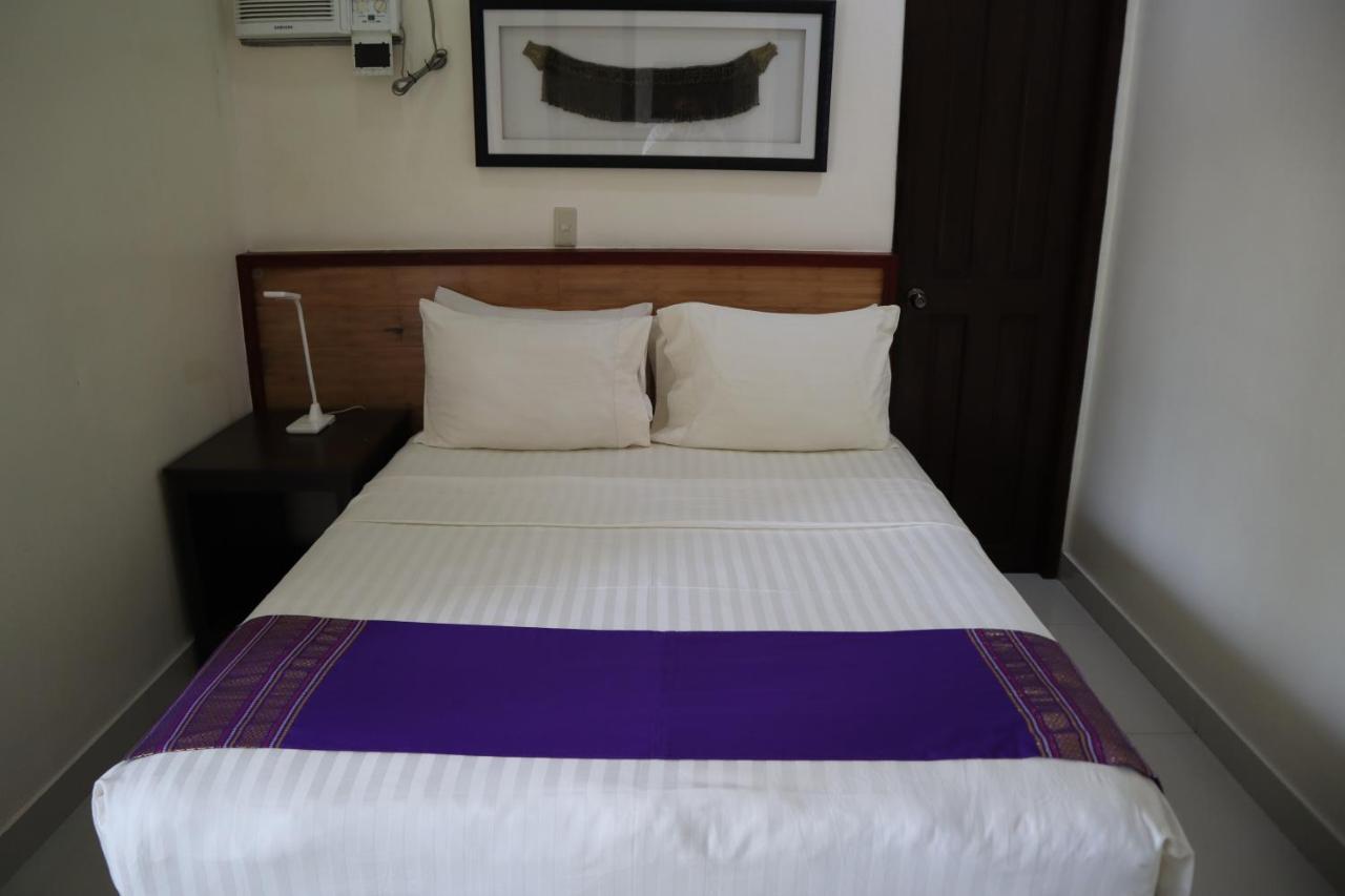 โดมิซิลิโอ ลอเรนโซ Hotel Davao ภายนอก รูปภาพ